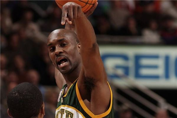 形和紧凑的 形和紧凑的