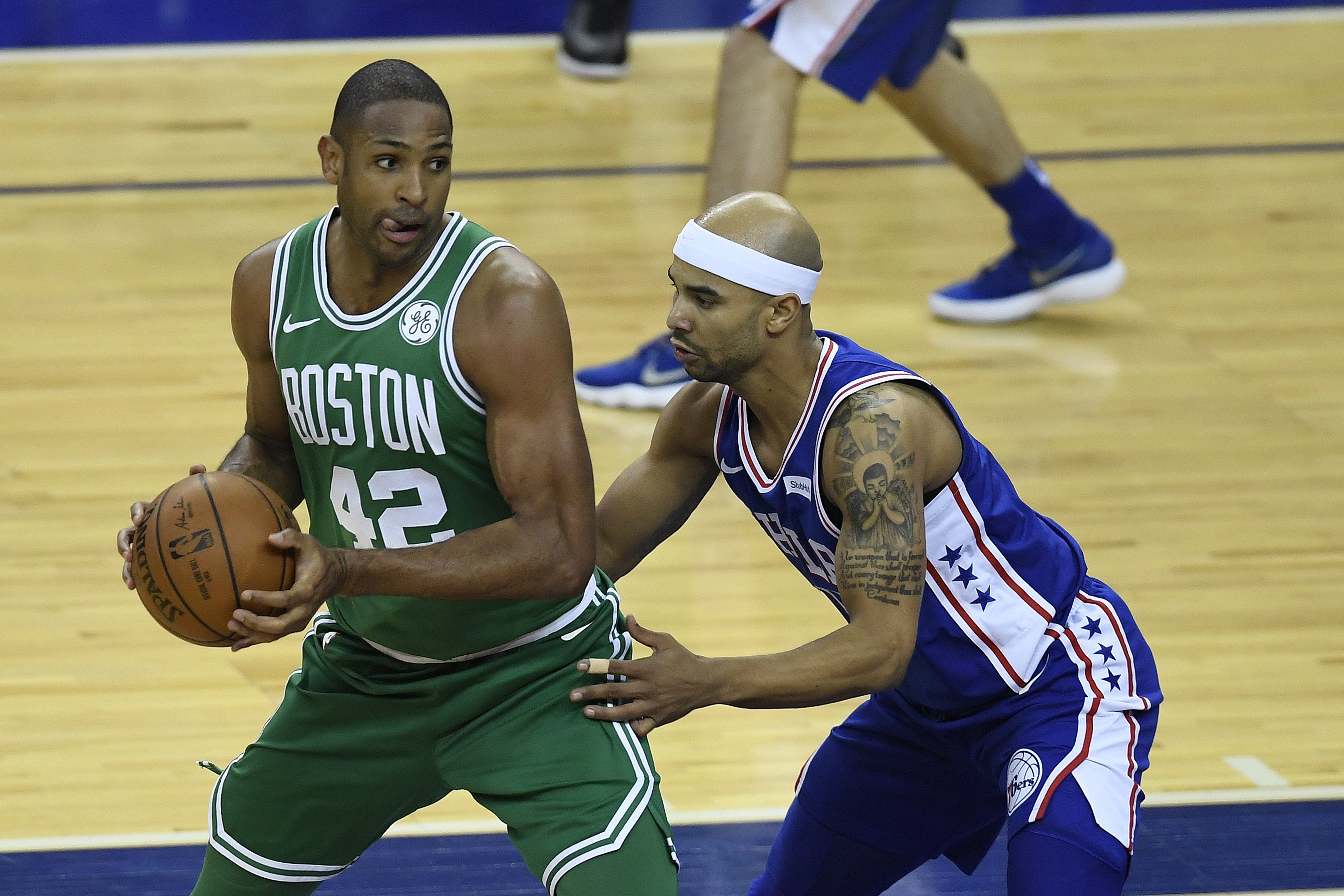 因伤退出男 因伤退出男